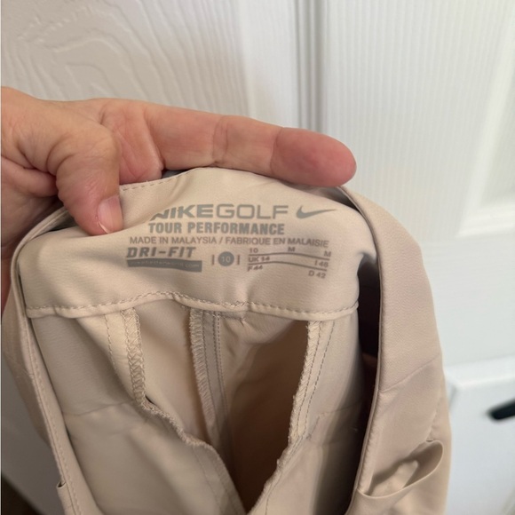Nike Golf Tour Performance Dri-Fit Womens  Tan Khaki Pants Size 10 Capri Cropped - Picture 5 of 6